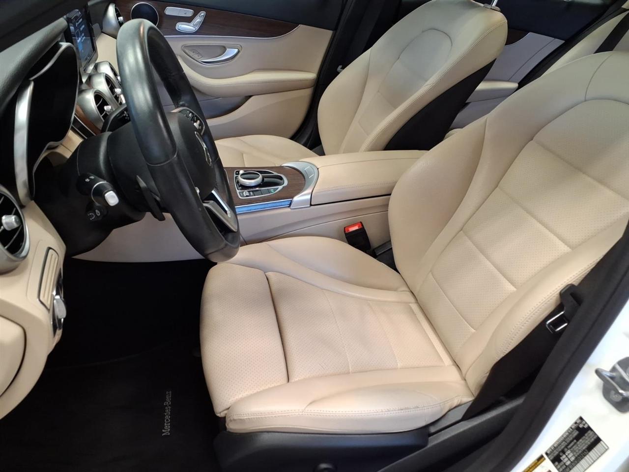 Mercedes-Benz C-Class photo 18