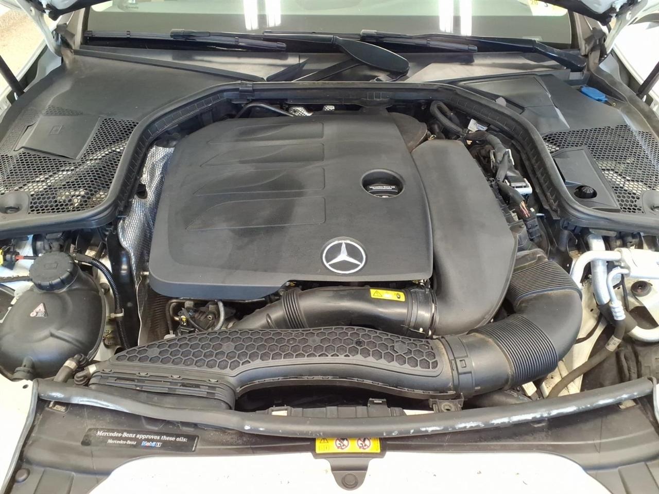 Mercedes-Benz C-Class photo 22