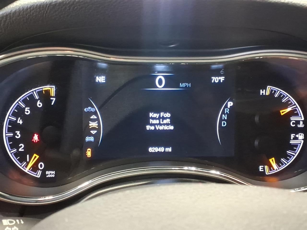 Jeep Grand Cherokee photo 11