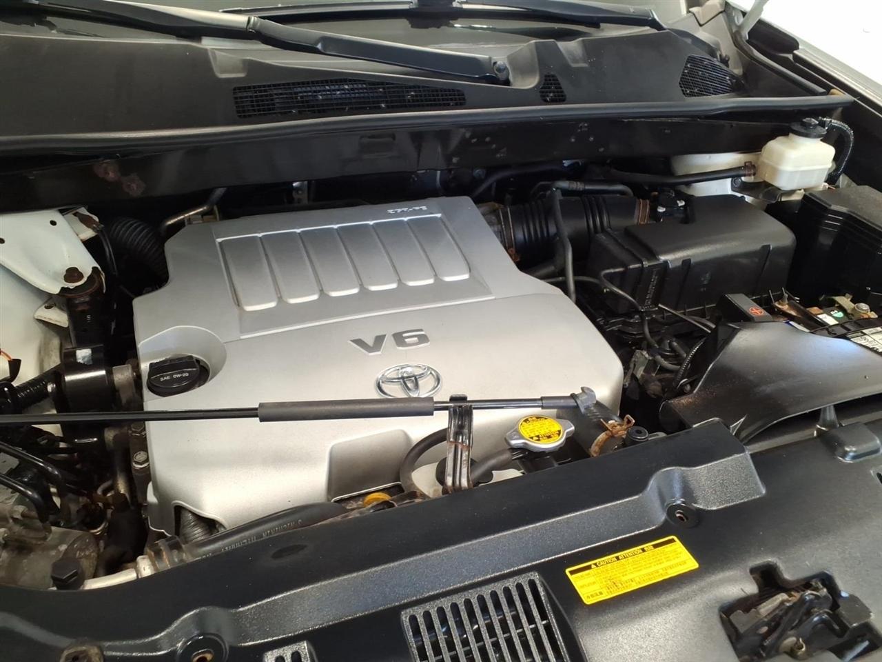 Toyota Highlander 4WD 4dr V6 SE (Natl) 2011