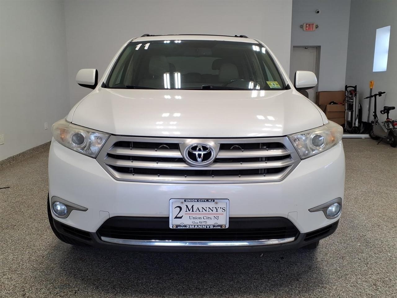 Toyota Highlander photo 2