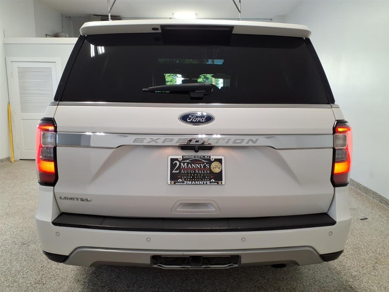 Ford Expedition photo 5