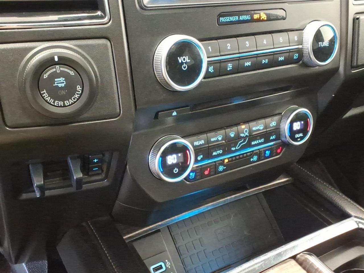 Ford Expedition photo 16