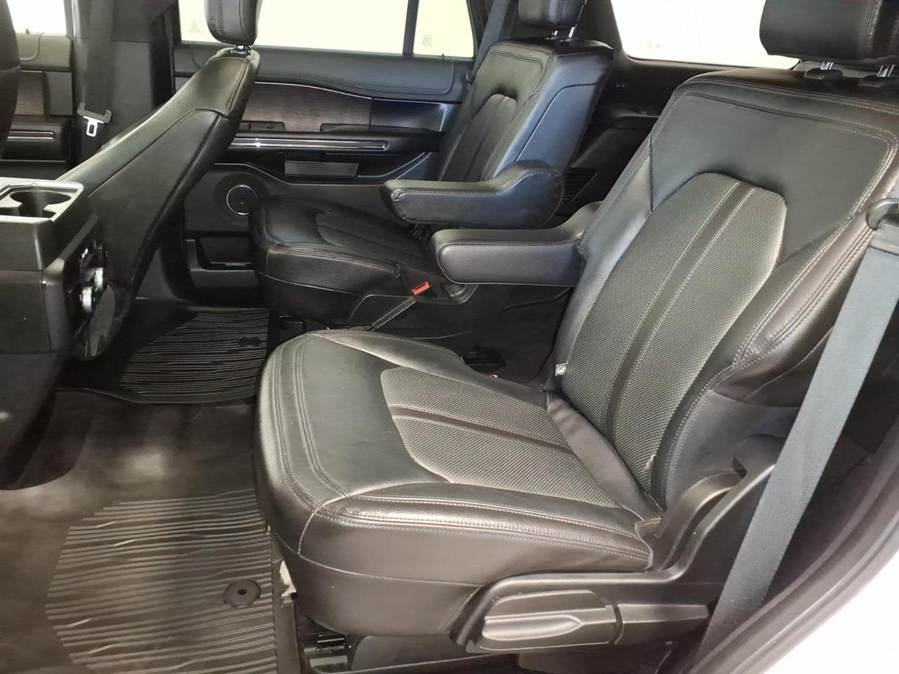 Ford Expedition photo 21