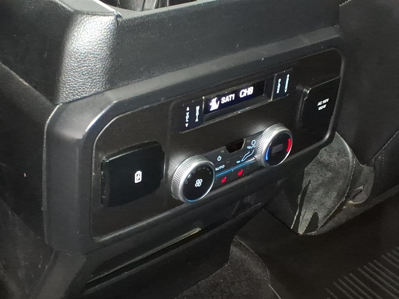 Ford Expedition photo 22