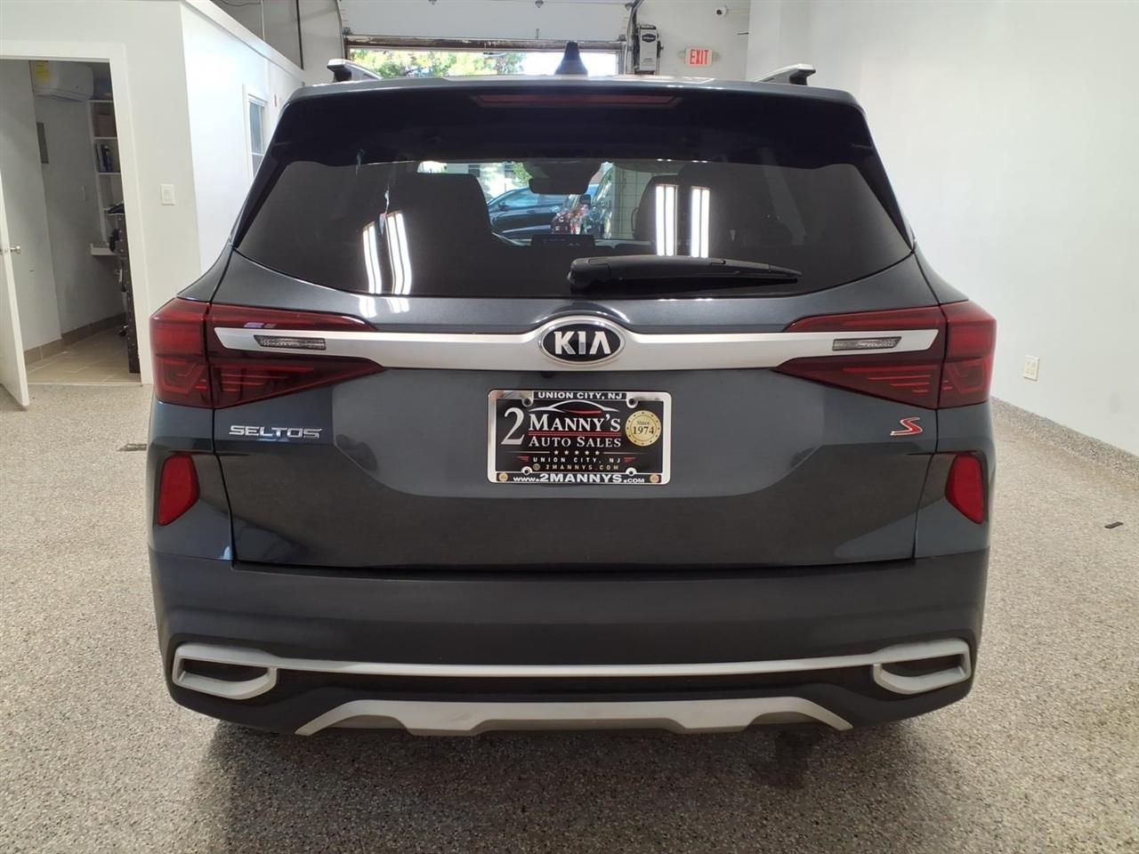 Kia Seltos S 2021