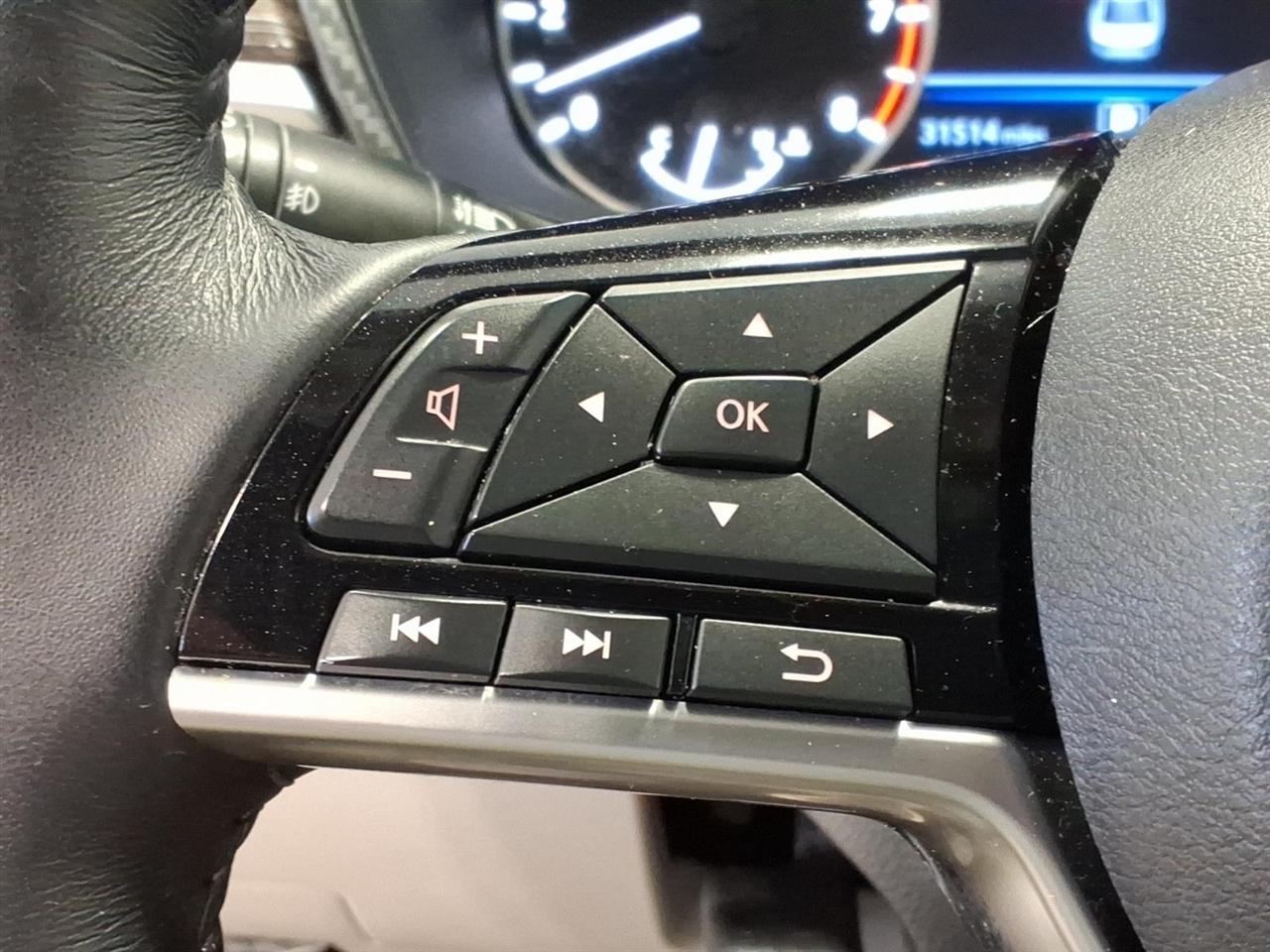 Nissan Altima photo 9