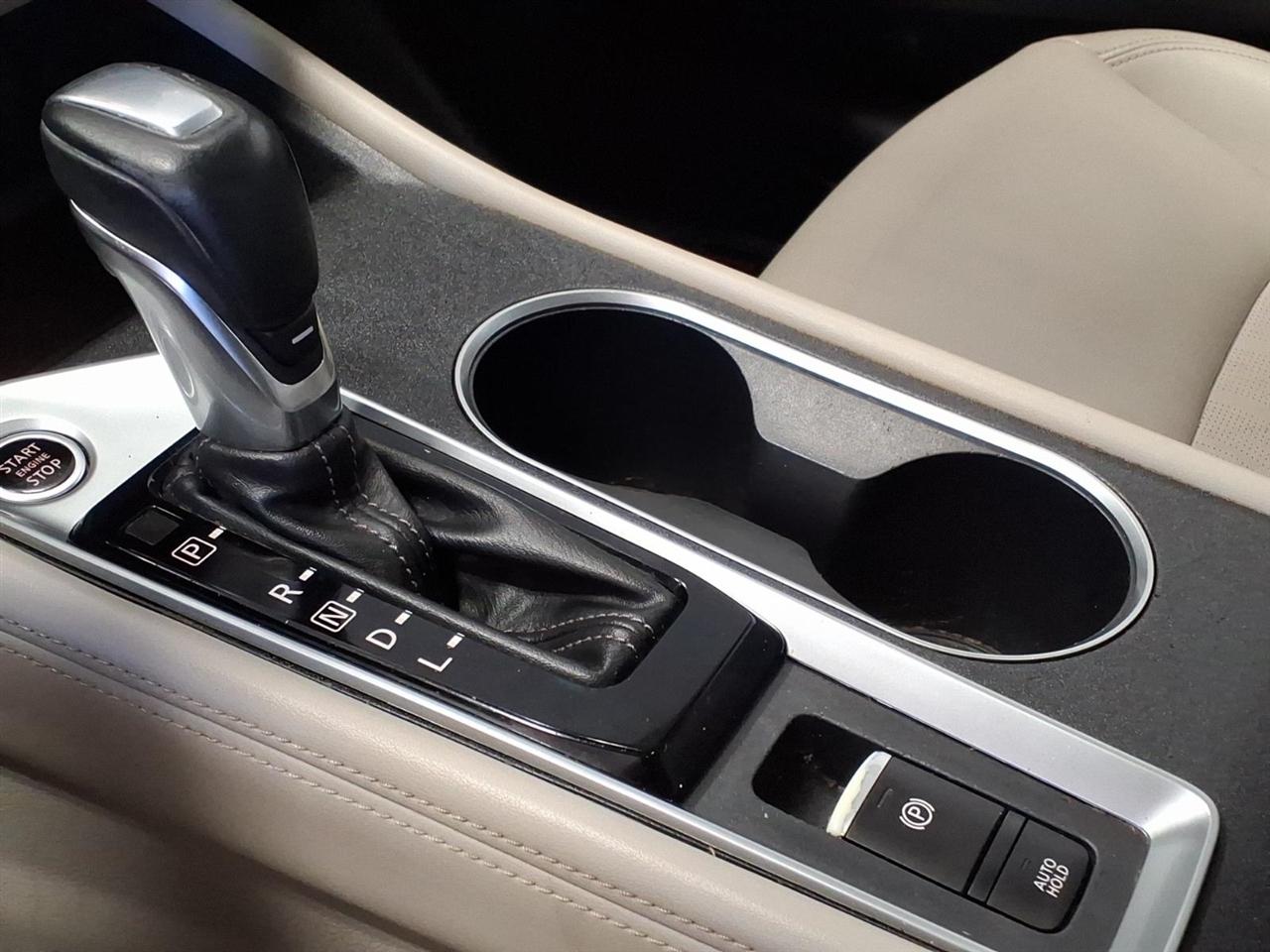 Nissan Altima photo 17