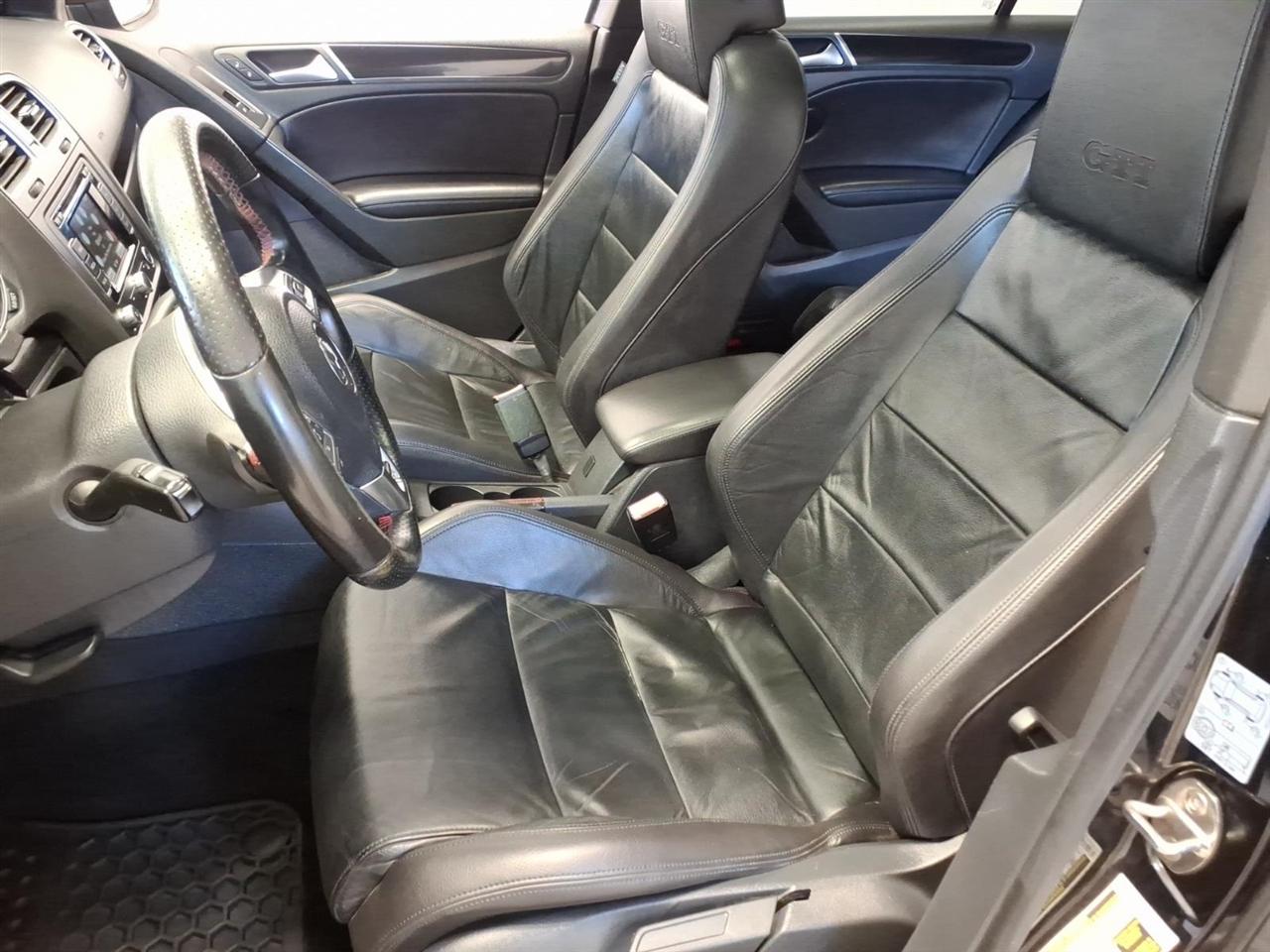 Volkswagen GTI 4dr HB DSG Driver's Edition PZEV 2014