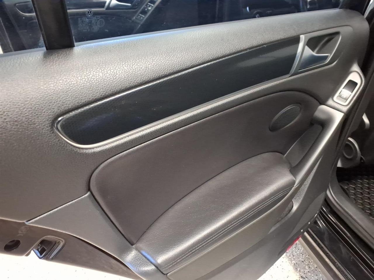 Volkswagen GTI 4dr HB DSG Driver's Edition PZEV 2014