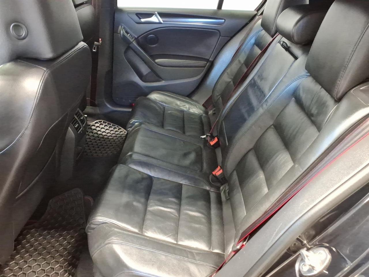 Volkswagen GTI 4dr HB DSG Driver's Edition PZEV 2014