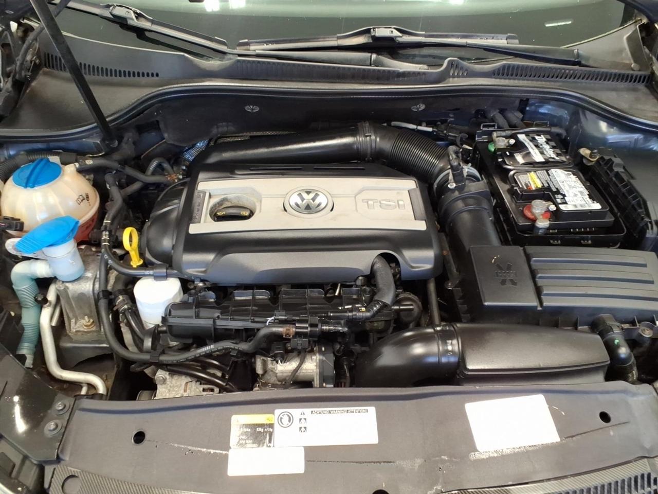 Volkswagen GTI 4dr HB DSG Driver's Edition PZEV 2014