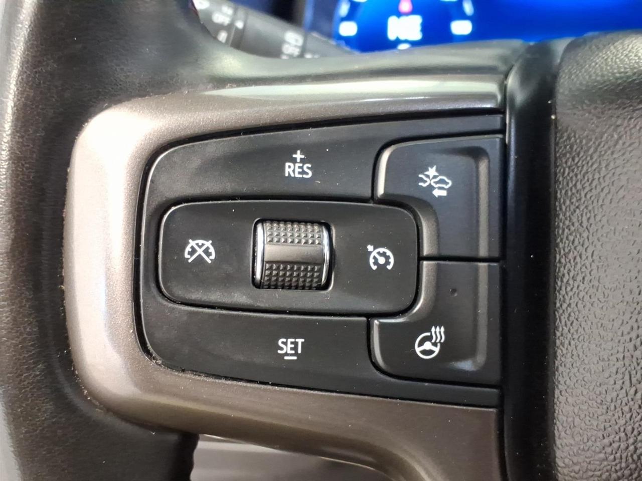 Chevrolet Tahoe photo 11
