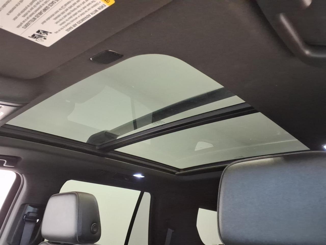 Chevrolet Tahoe photo 23
