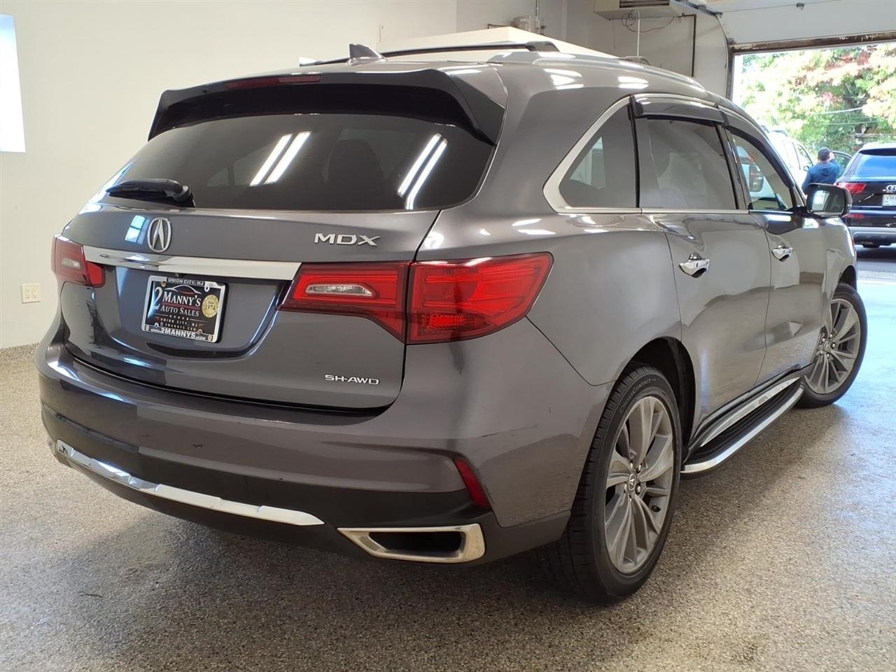 Acura MDX photo 4