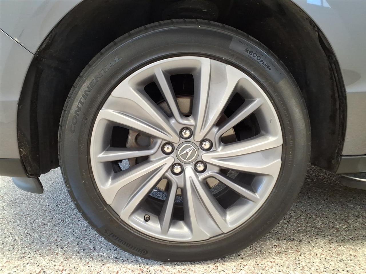 Acura MDX photo 7