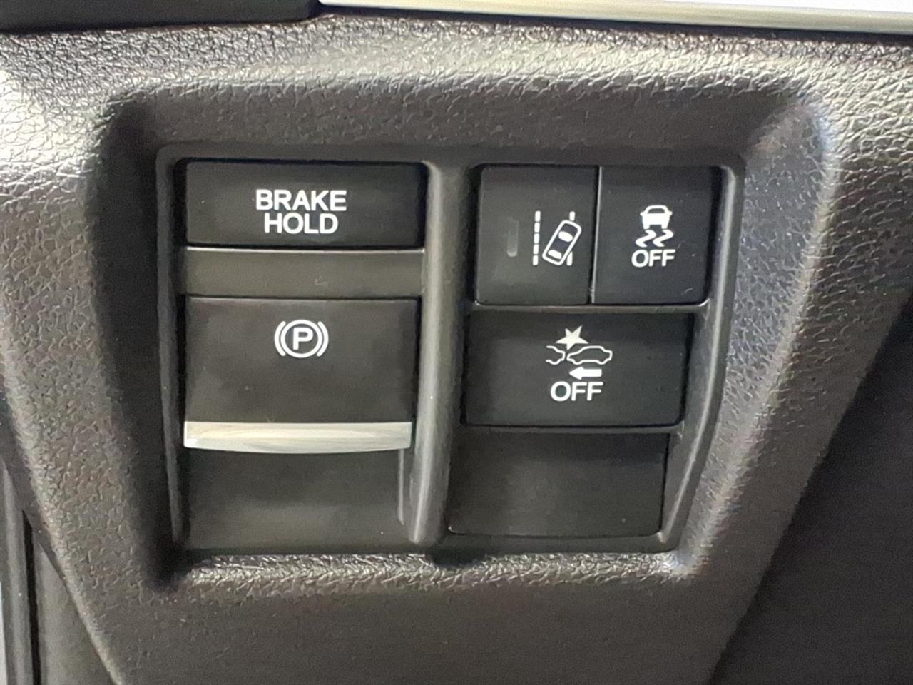 Acura MDX photo 10