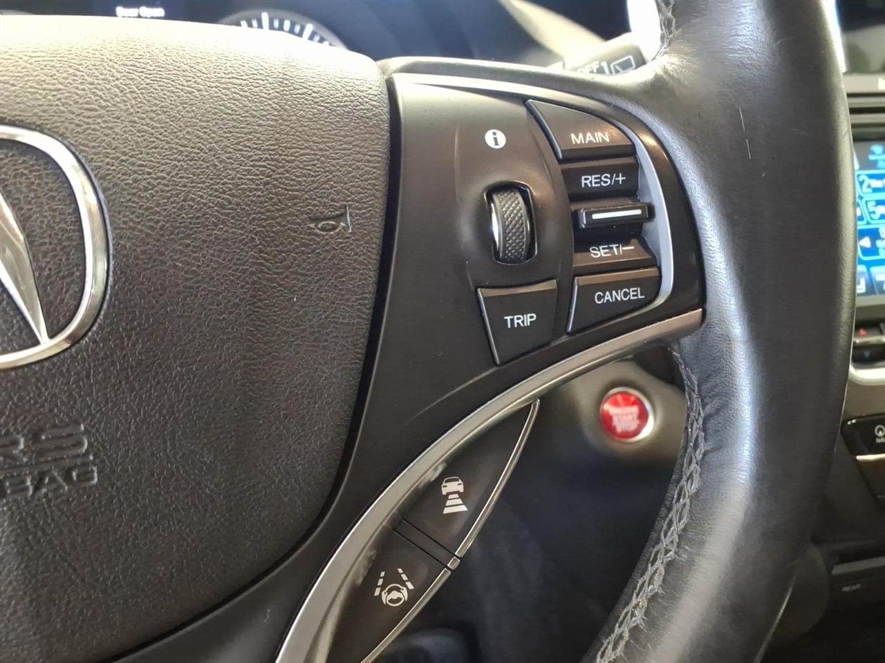 Acura MDX photo 13