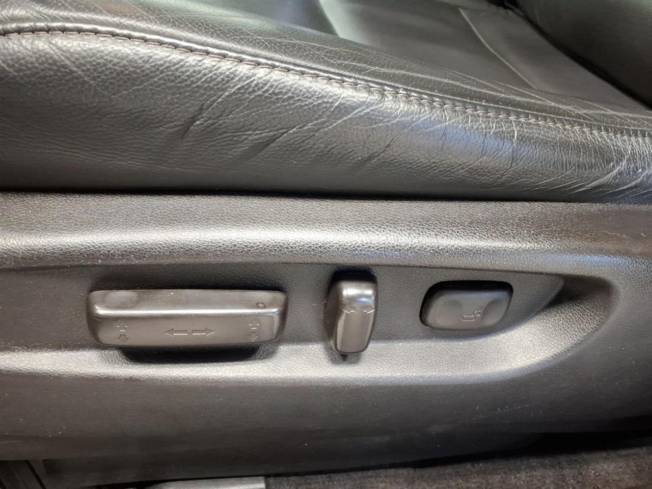 Acura MDX photo 20
