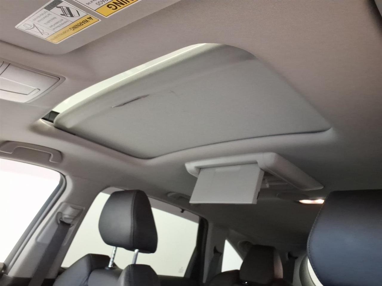Acura MDX photo 24