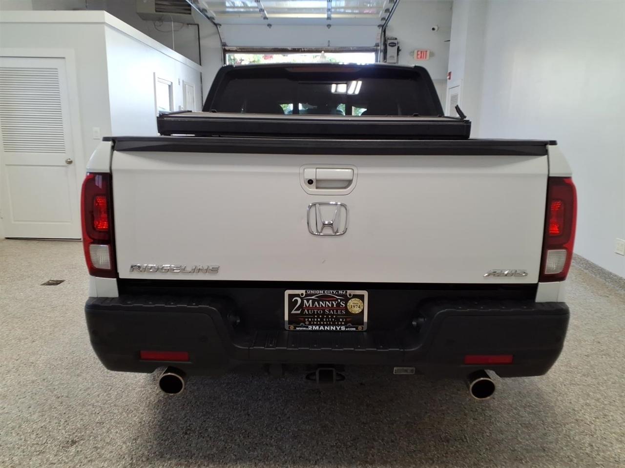 Honda Ridgeline photo 5