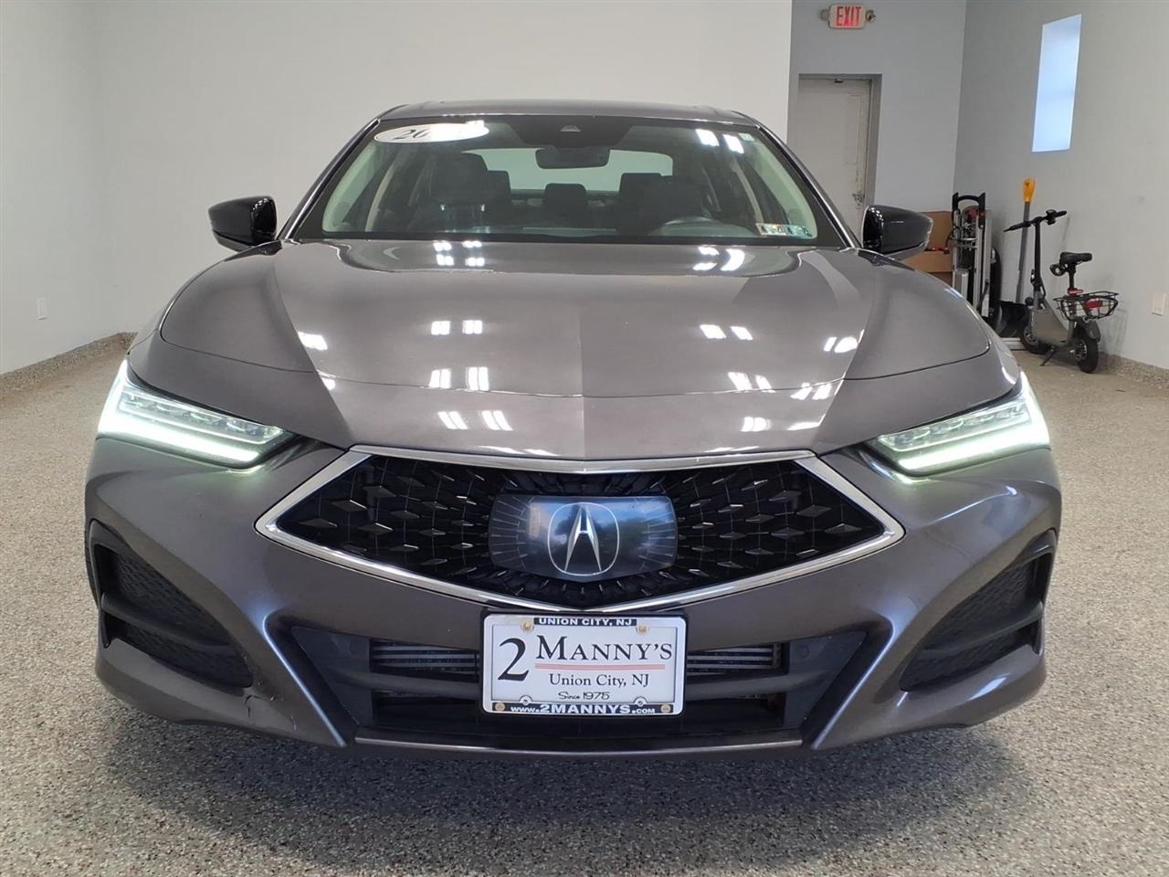 Acura TLX photo 2