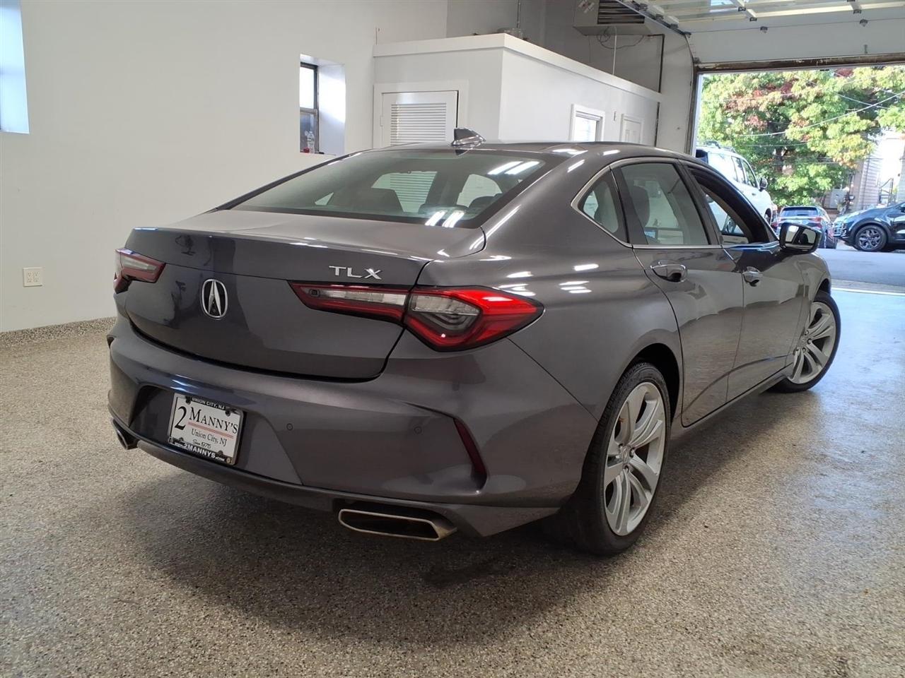 Acura TLX photo 4