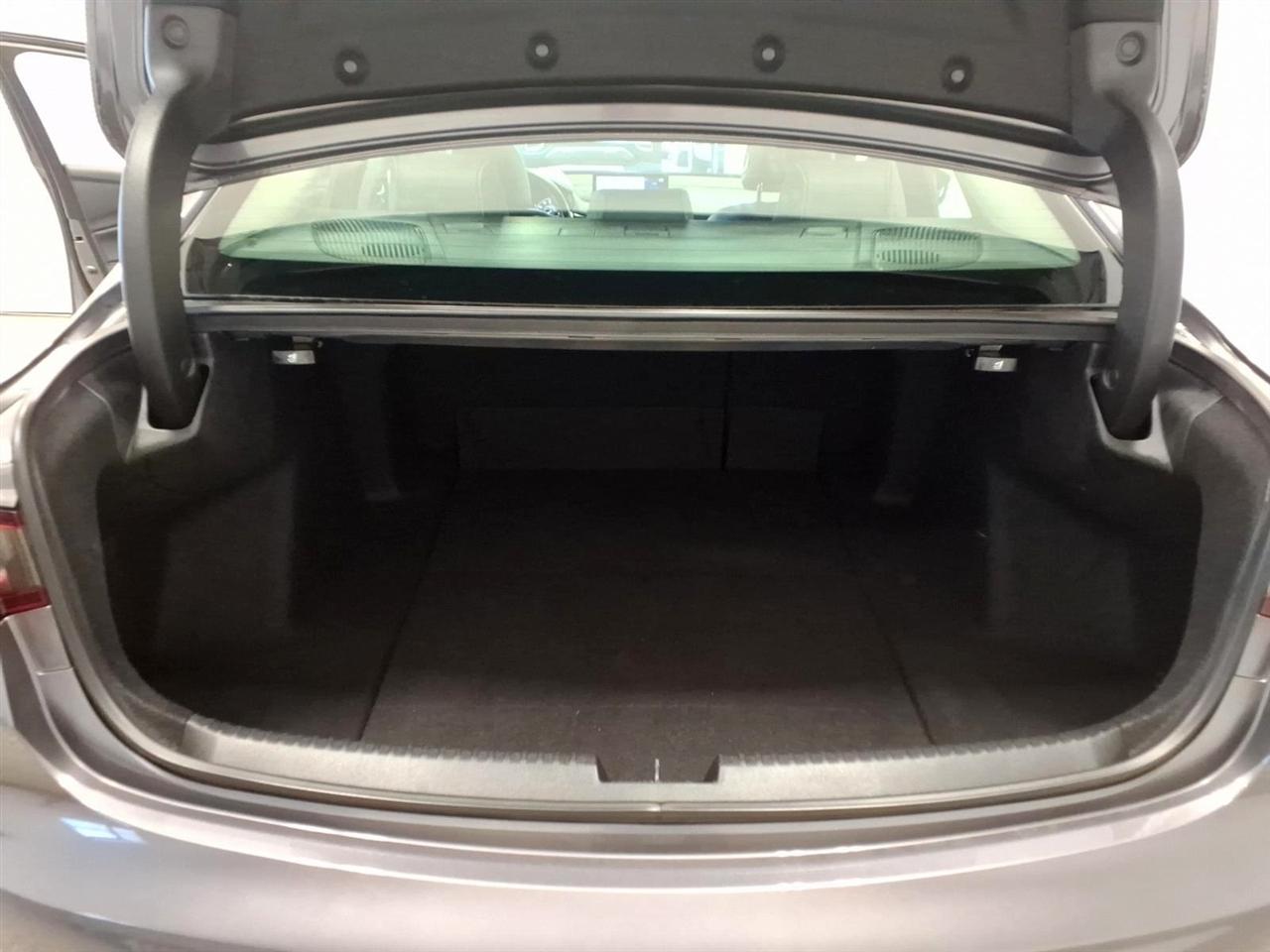 Acura TLX photo 26