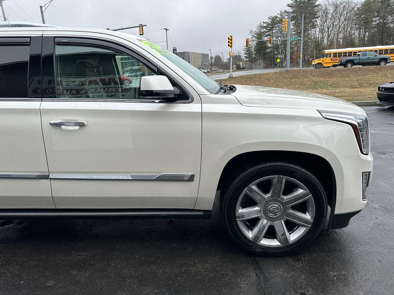 Cadillac Escalade Premium 4WD 2015