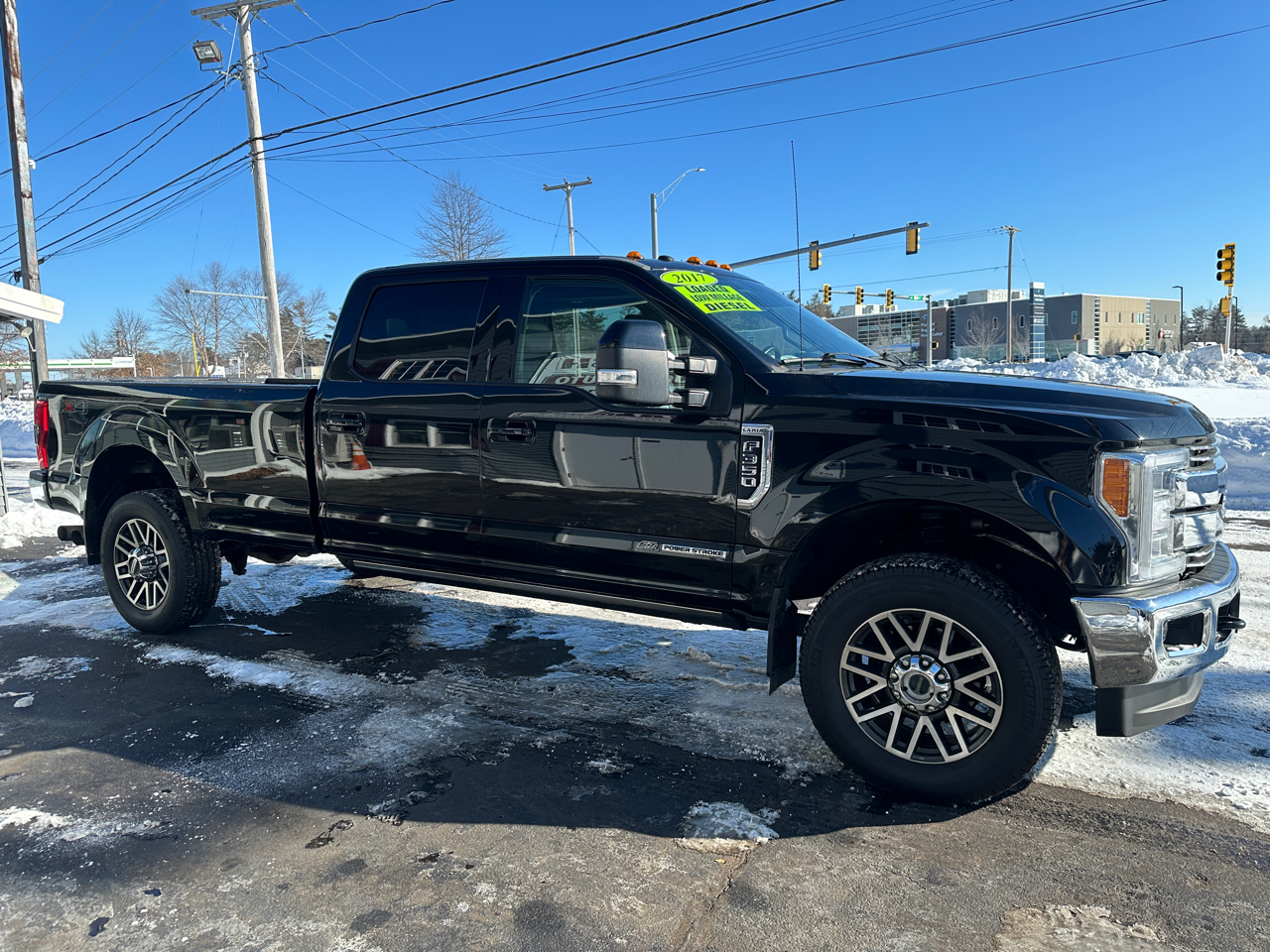 Ford F-350 SD Lariat Crew Cab Long Bed 4WD 2017