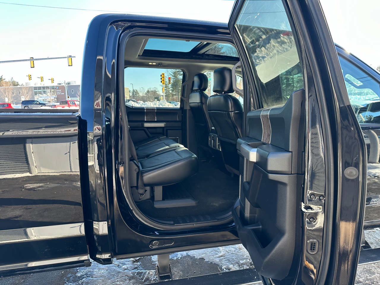 Ford F-350 SD Lariat Crew Cab Long Bed 4WD 2017