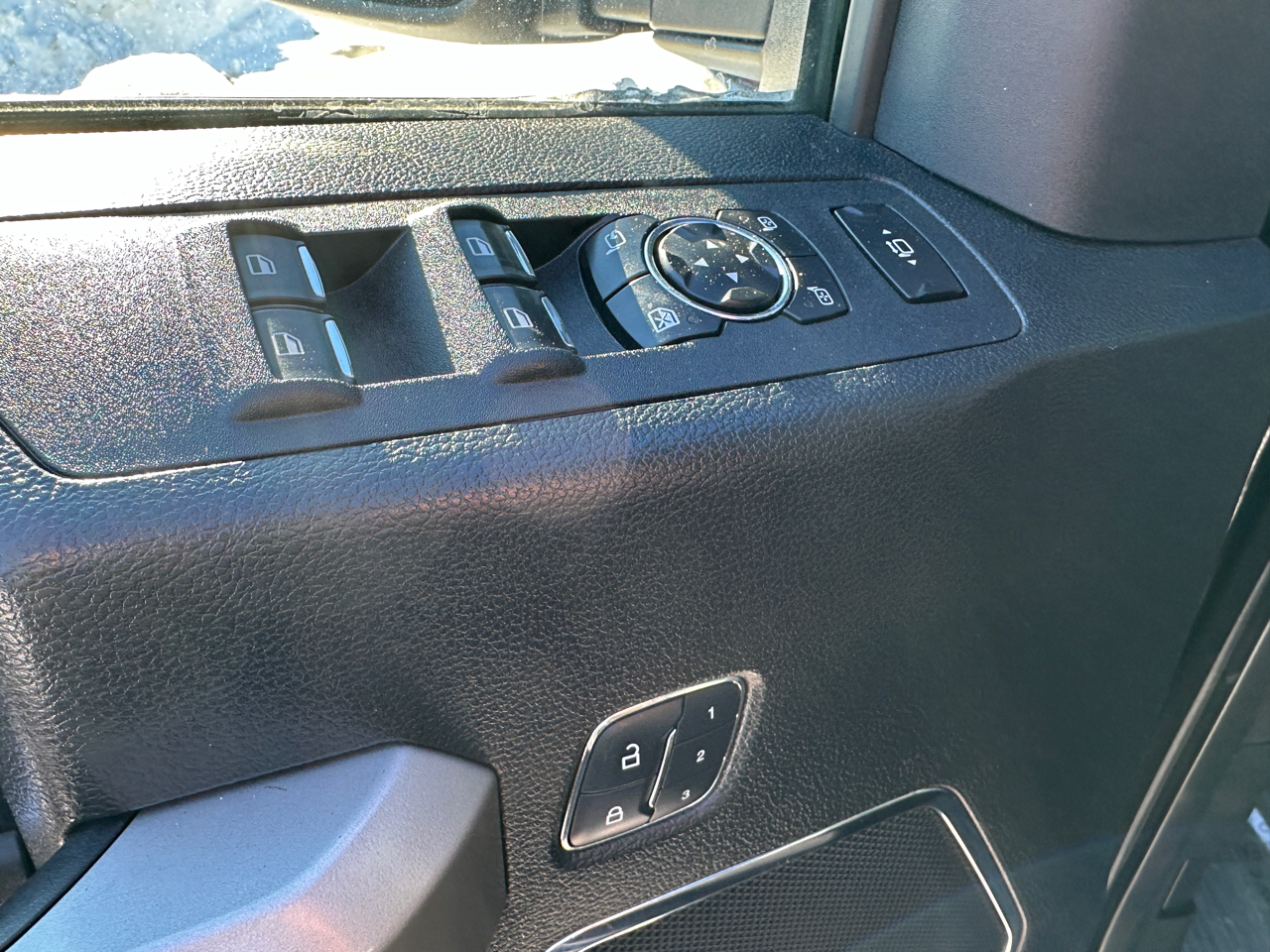 Ford F-350 SD Lariat Crew Cab Long Bed 4WD 2017