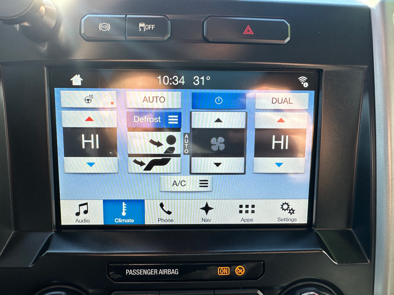 Ford F-350 SD Lariat Crew Cab Long Bed 4WD 2017