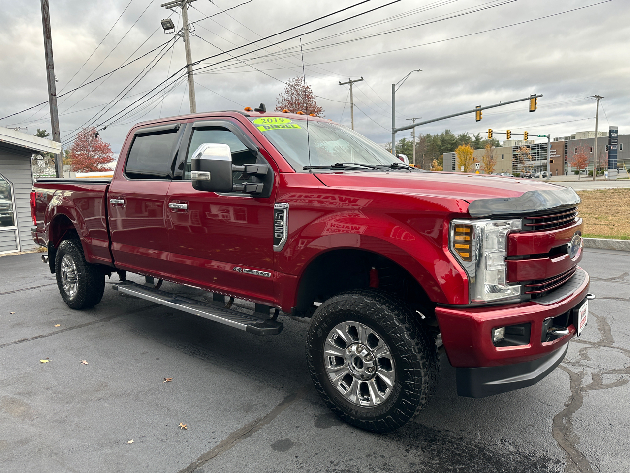 Ford F-350 SD Lariat Crew Cab Short Bed 4WD 2019 Ford F-350 SD Lariat Crew Cab Short Bed 4WD 2019