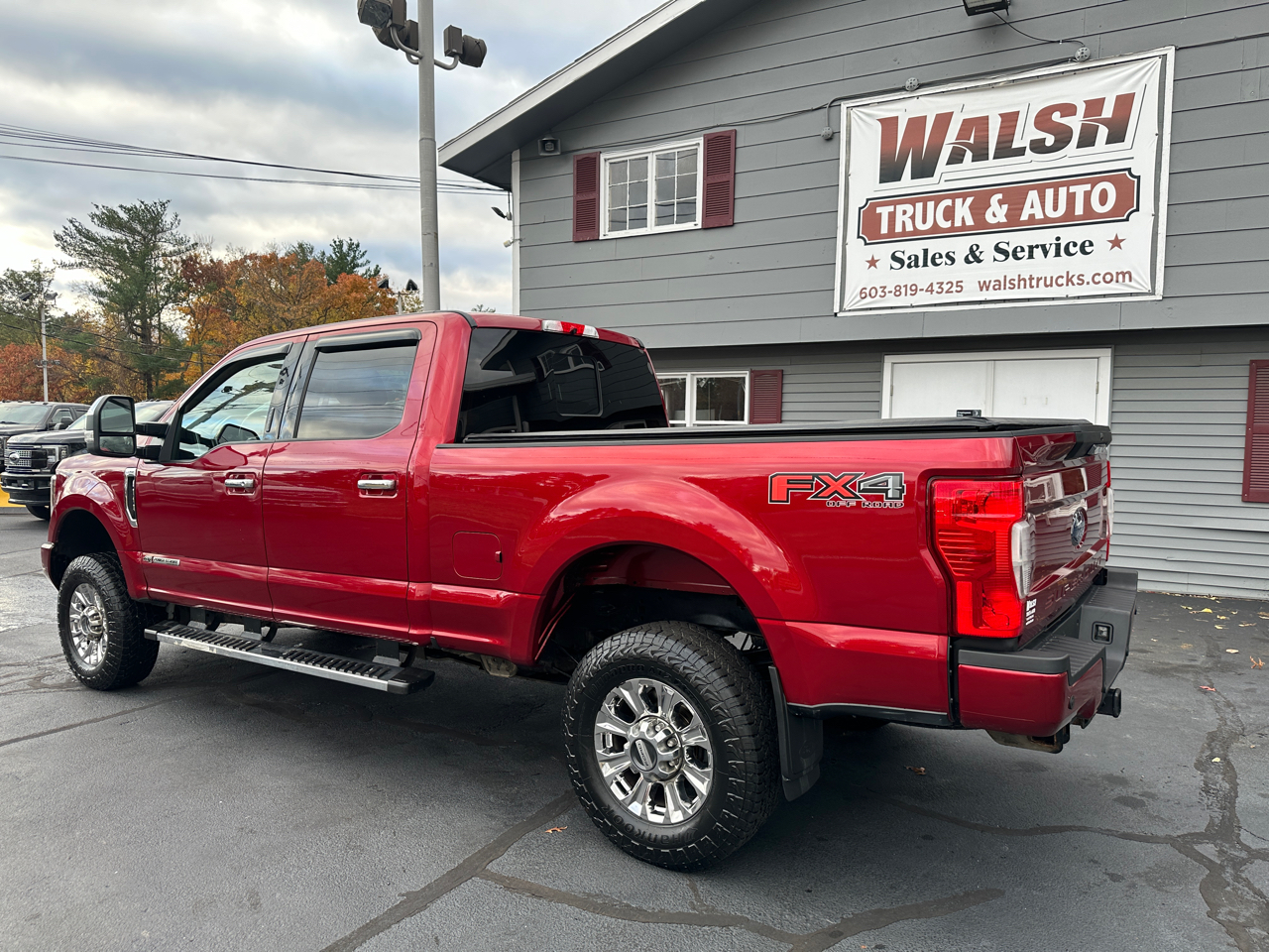 Ford F-350 SD Lariat Crew Cab Short Bed 4WD 2019 Ford F-350 SD Lariat Crew Cab Short Bed 4WD 2019