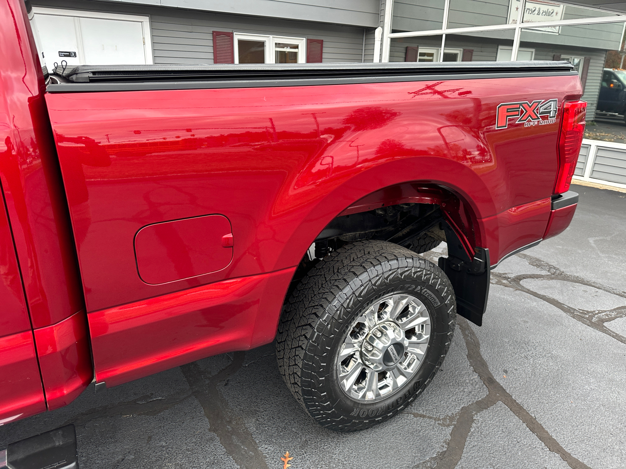 Ford F-350 SD Lariat Crew Cab Short Bed 4WD 2019 Ford F-350 SD Lariat Crew Cab Short Bed 4WD 2019