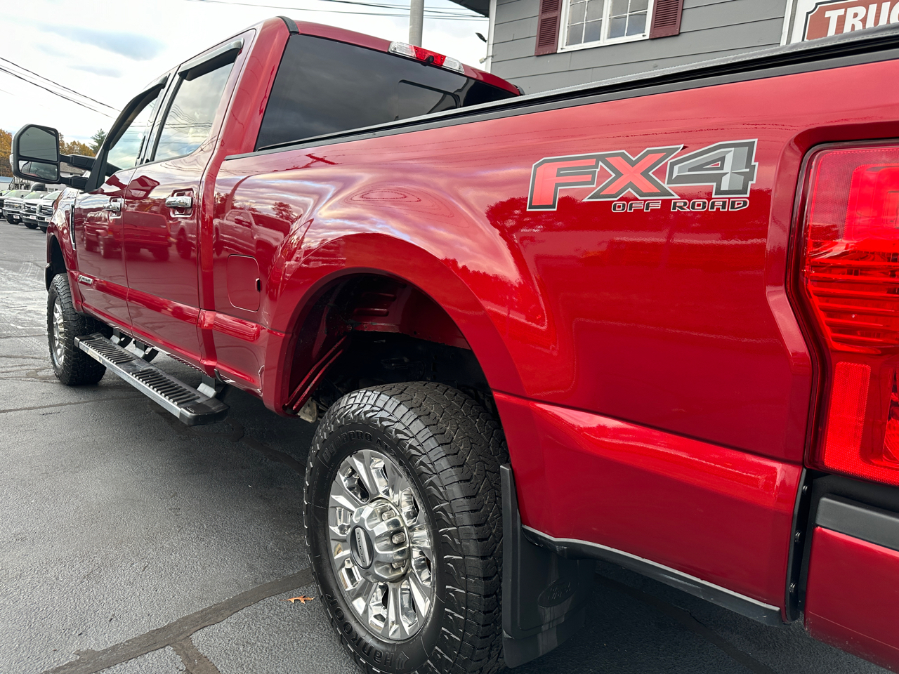 Ford F-350 SD Lariat Crew Cab Short Bed 4WD 2019 Ford F-350 SD Lariat Crew Cab Short Bed 4WD 2019