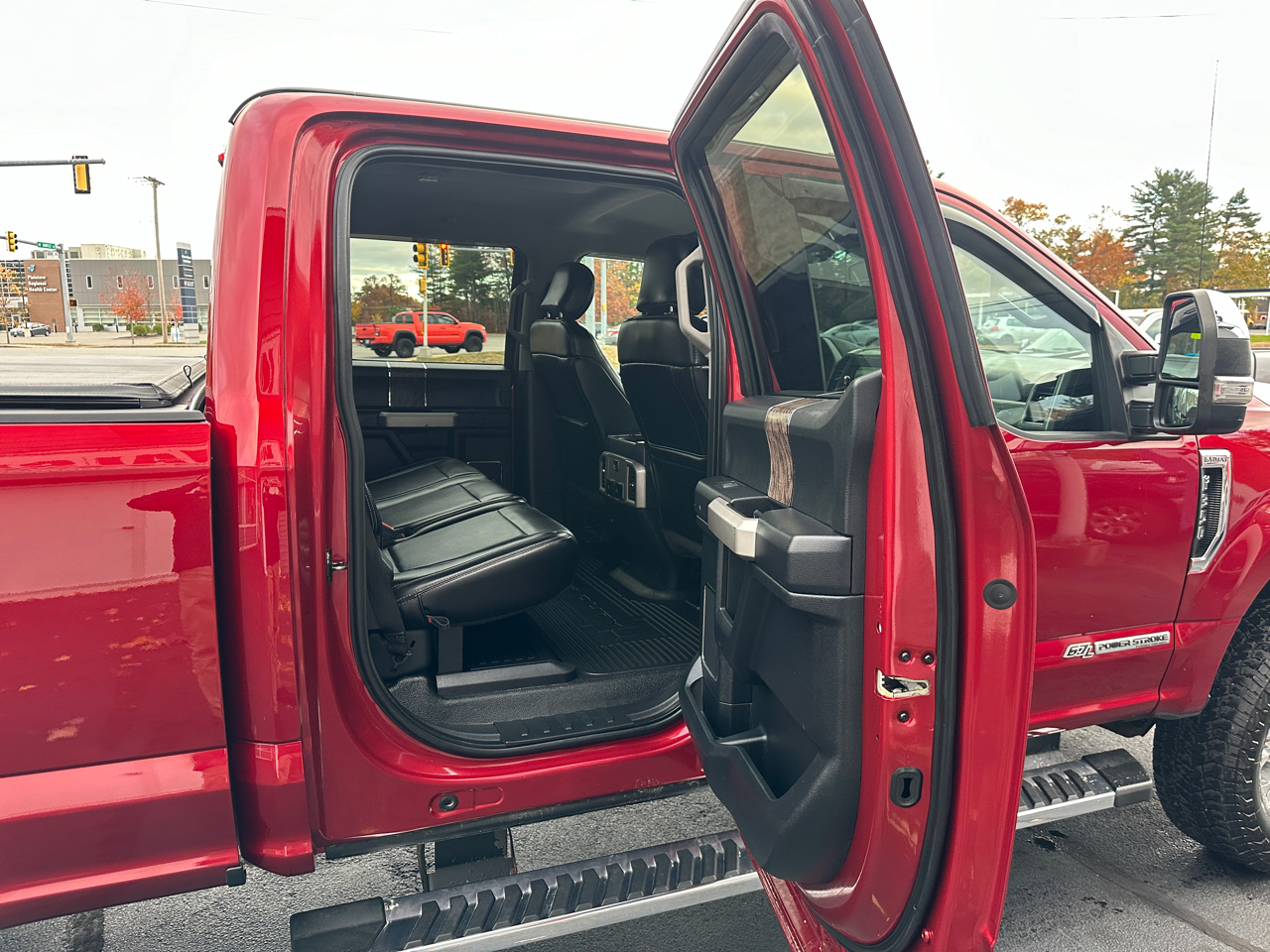 Ford F-350 SD Lariat Crew Cab Short Bed 4WD 2019 Ford F-350 SD Lariat Crew Cab Short Bed 4WD 2019