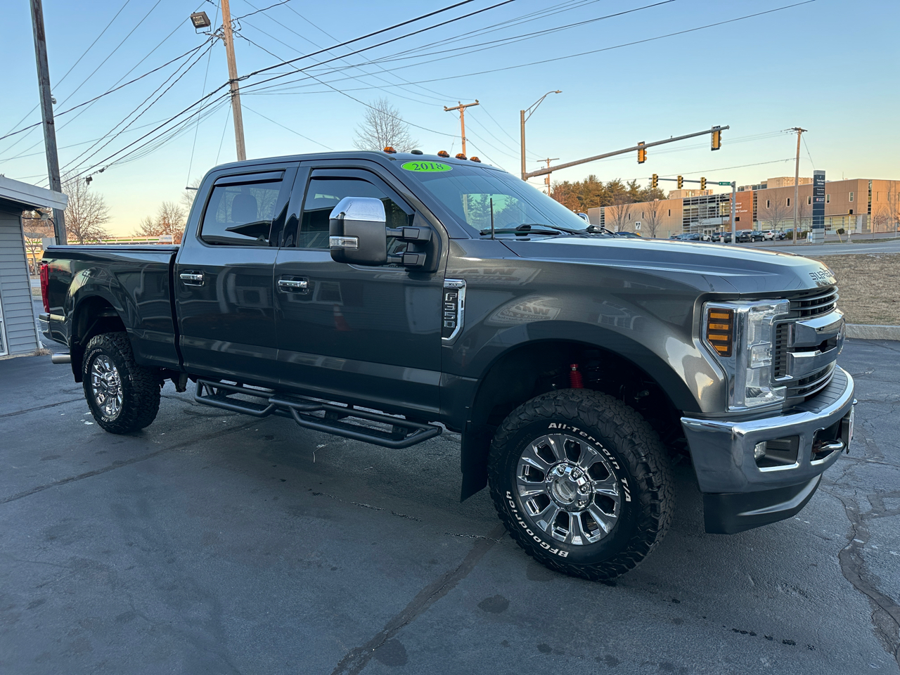 Ford F-350 SD XLT Crew Cab Short Bed 4WD 2018