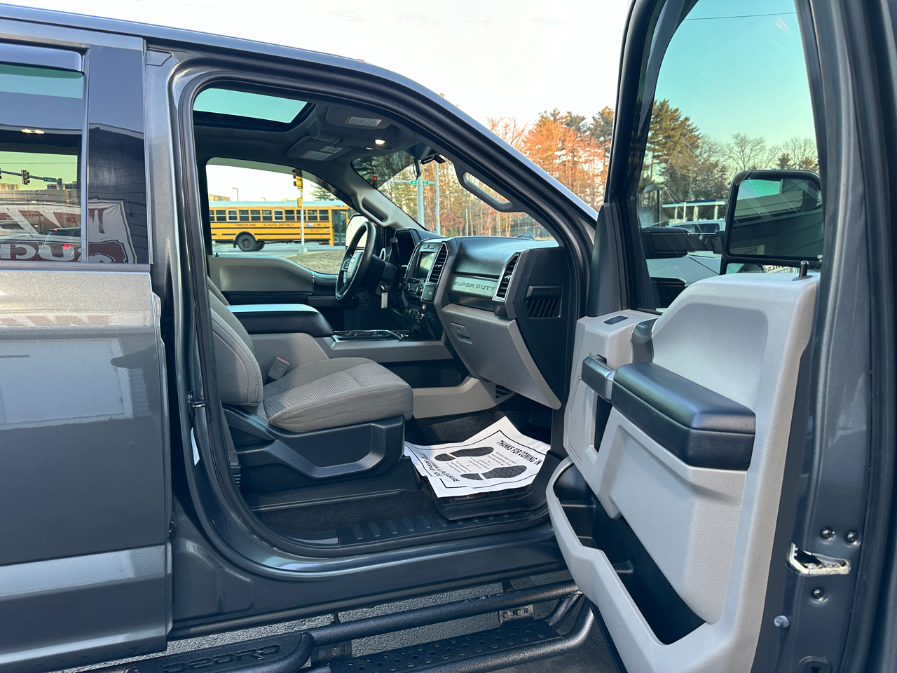 Ford F-350 SD XLT Crew Cab Short Bed 4WD 2018