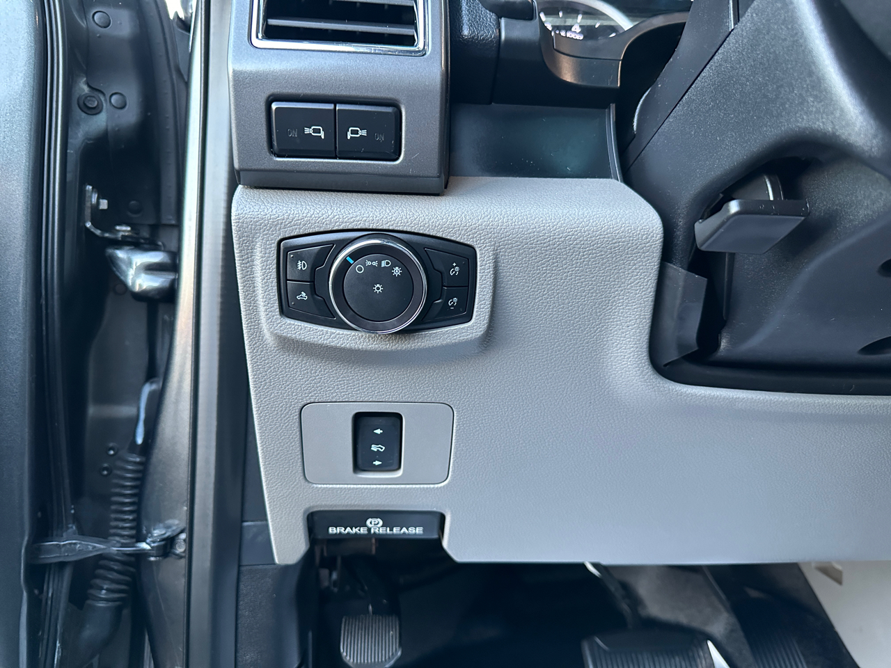 Ford F-350 SD XLT Crew Cab Short Bed 4WD 2018