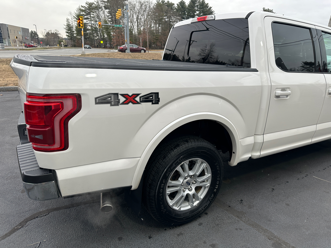 Ford F-150 Lariat SuperCrew 4WD 2016