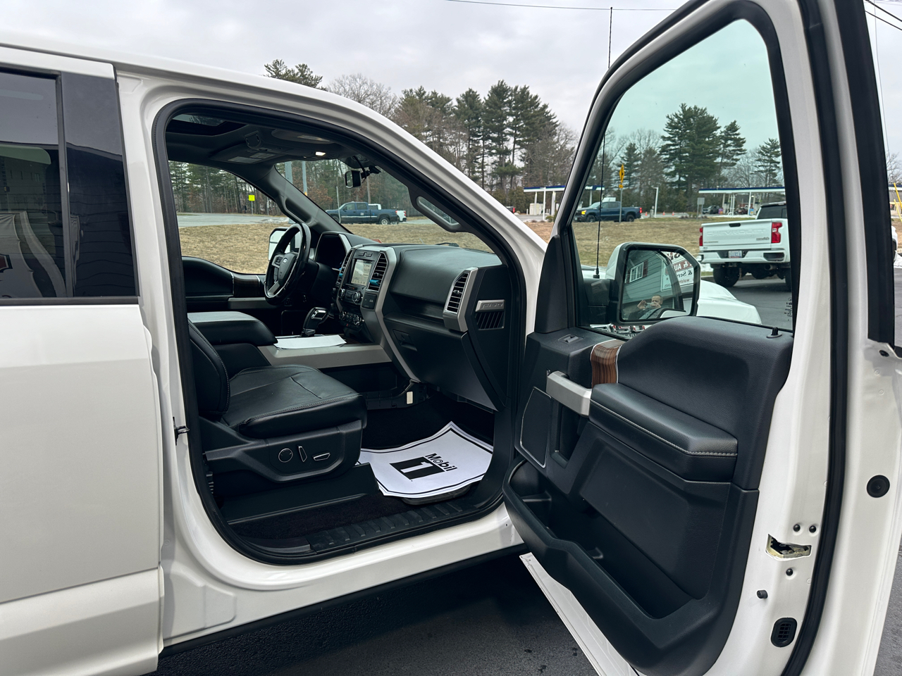 Ford F-150 Lariat SuperCrew 4WD 2016