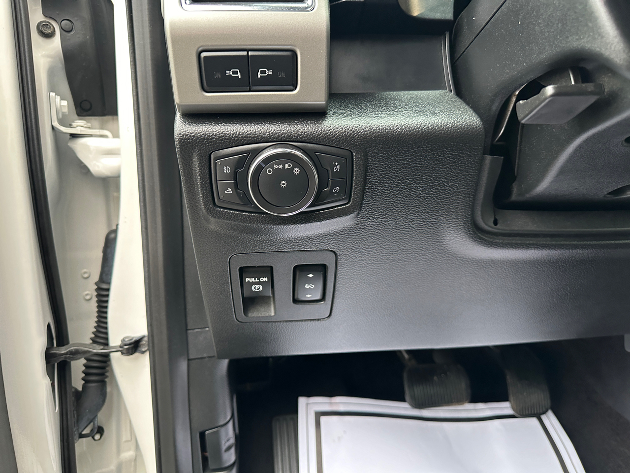 Ford F-150 Lariat SuperCrew 4WD 2016