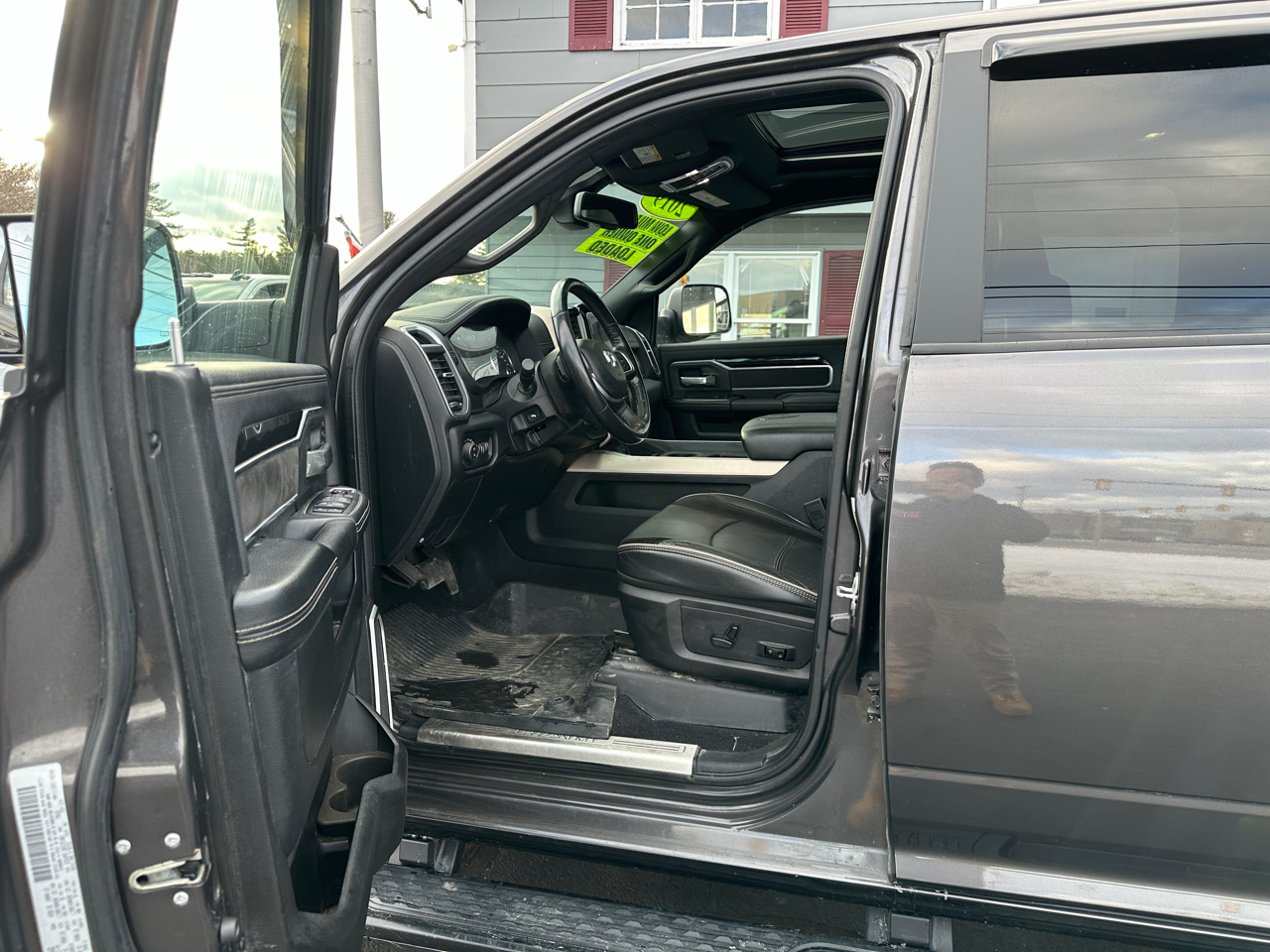 RAM 2500 Laramie Crew Cab SWB 4WD 2019