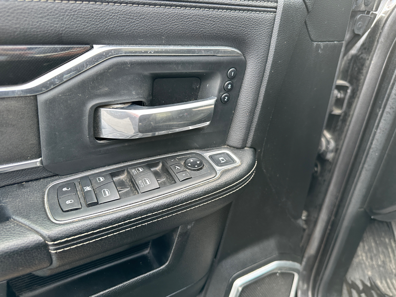 RAM 2500 Laramie Crew Cab SWB 4WD 2019