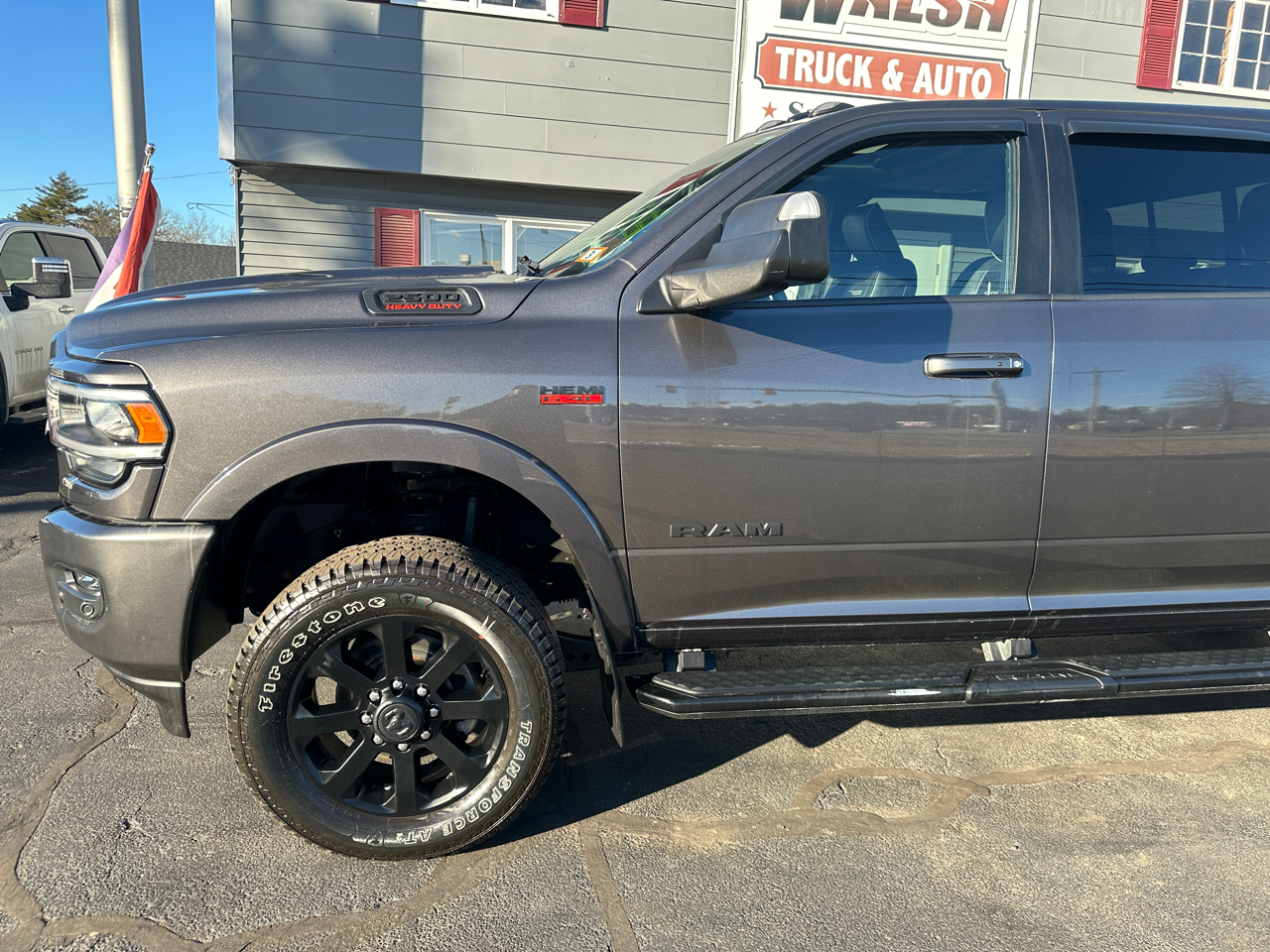 RAM 2500 Laramie Crew Cab SWB 4WD 2019
