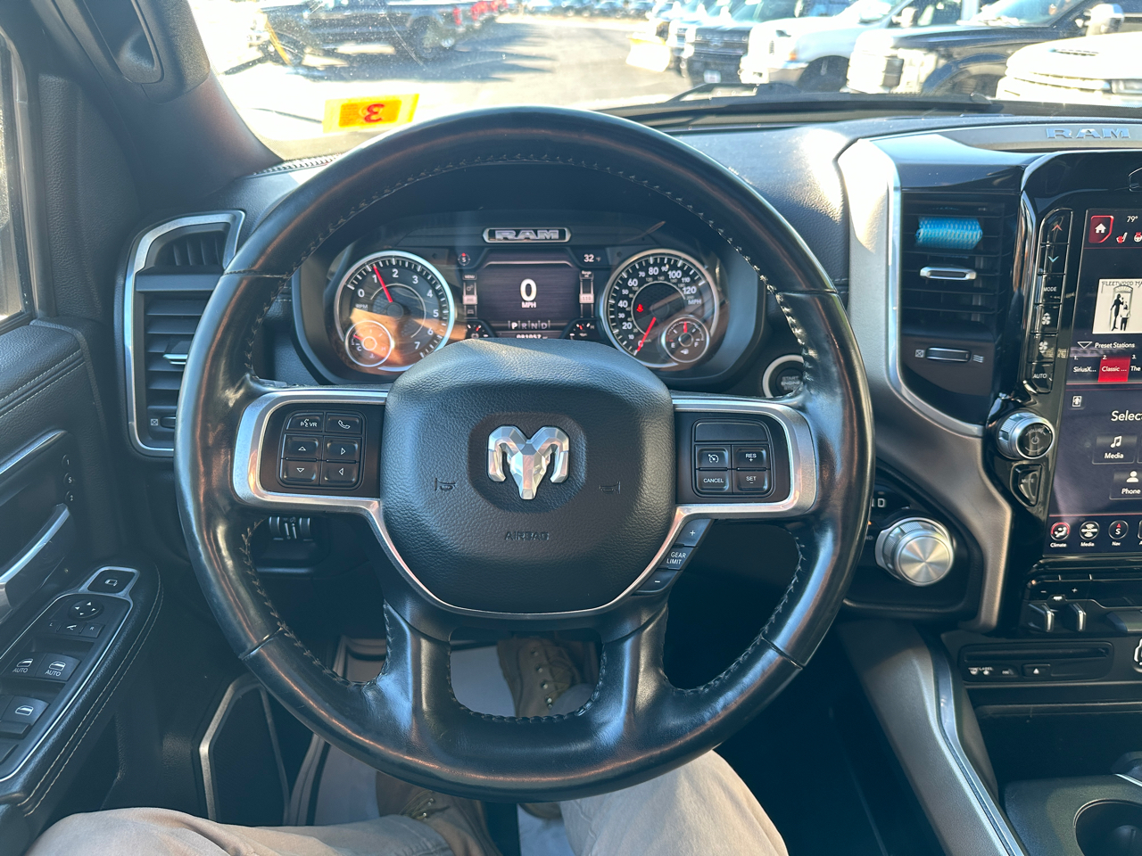 RAM 2500 Laramie Crew Cab SWB 4WD 2019