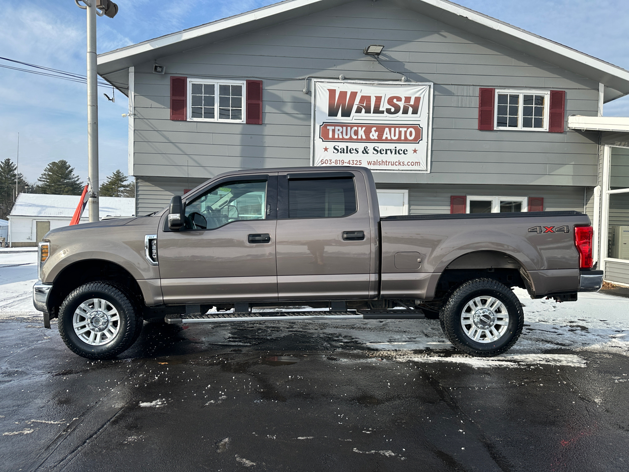 Ford F-250 SD XLT Crew Cab Short Bed 4WD 2018