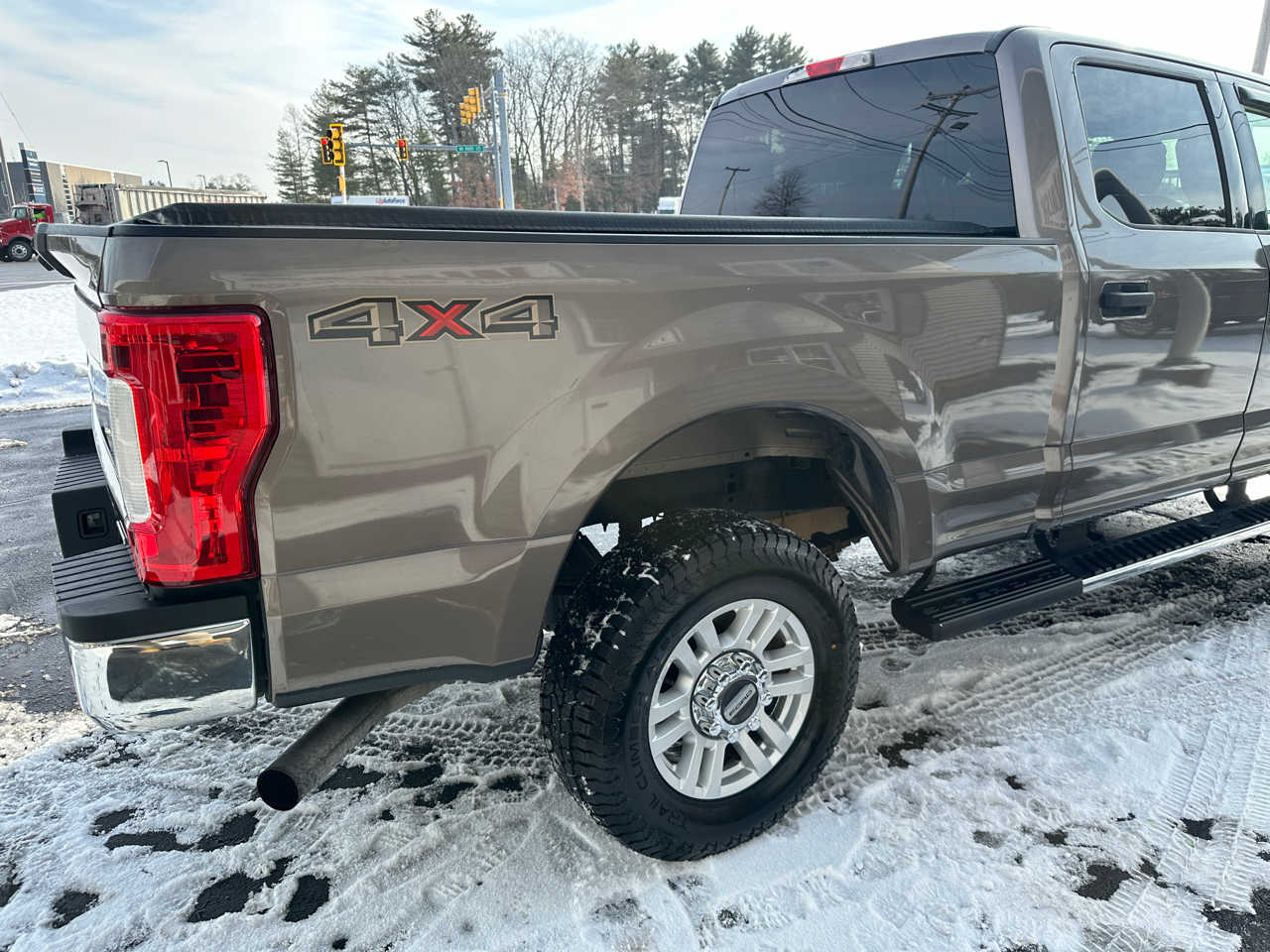 Ford F-250 SD XLT Crew Cab Short Bed 4WD 2018
